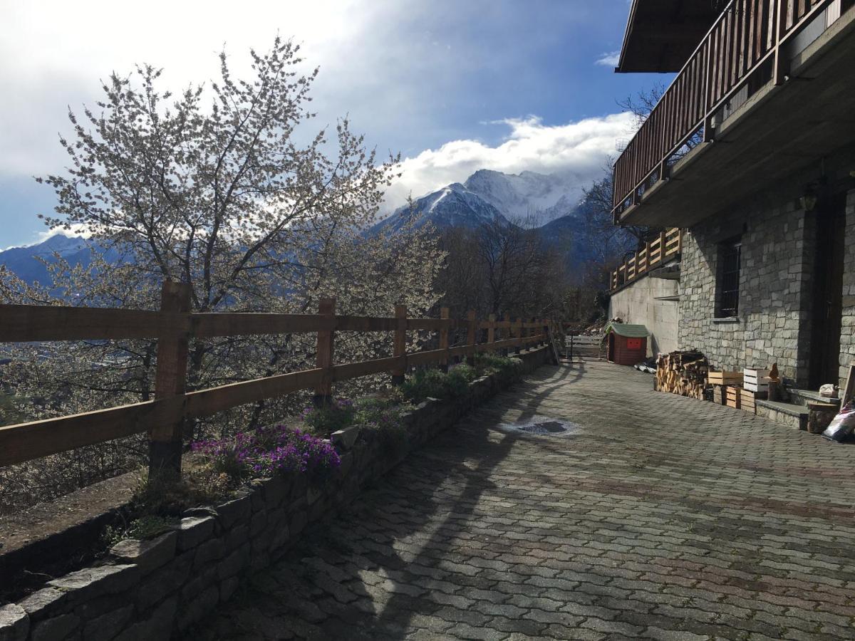 La Casa Del Bosco Apartment Aosta Exterior photo